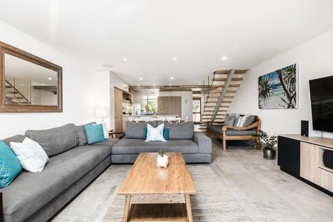 A Perfect Stay - 11 James Cook Apartments - New Castle Holiday 2