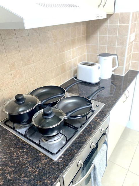 A Cozy 2B2B Apartment Near Airport & Train Station - New Castle Holiday 4