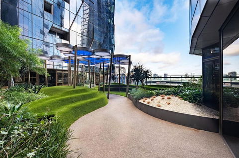 A Lux 2BR Apt Next To Southern Cross City Views - New Castle Holiday 2