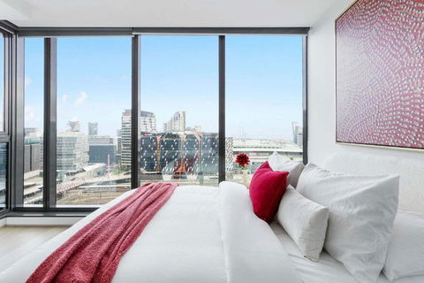 A 2BR Apt With Harbour Views And FREE Parking - New Castle Holiday 1