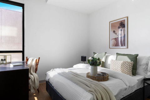 A Chic 2BR Apt Near Melbourne Uni FREE Parking - New Castle Holiday 1