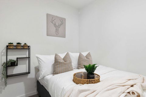 A Chic 2BR Apt Right Next To Melbourne Central - New Castle Holiday 4