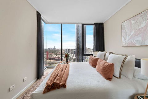 A Cozy 2BR Apt Near Crown Sleeps 6 FREE Parking - New Castle Holiday 0