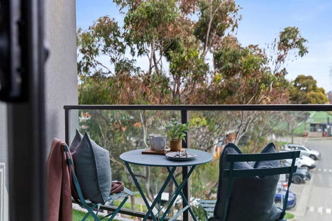 A Cozy & Modern Apt Near To Flemington Races - New Castle Holiday 2