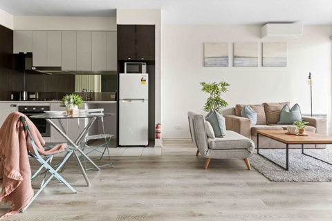 A Cozy & Modern Apt Near To Flemington Races - New Castle Holiday 3