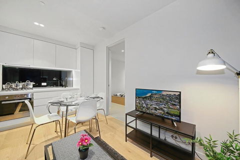 A Cozy & Stylish 2BR Suite In Melbourne CBD - New Castle Holiday 3