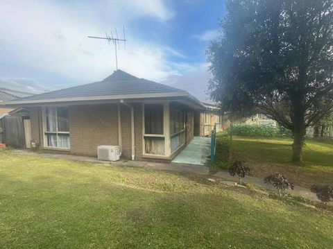 A Home Away From Home - New Castle Holiday 1