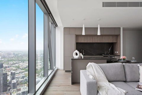 A Lux 2BR Apt Next To Southern Cross City Views - New Castle Holiday 1