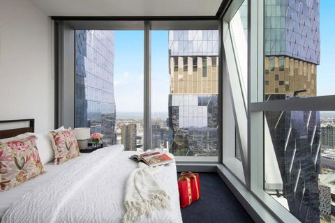 A Lux 2BR Apt Next To Southern Cross City Views - New Castle Holiday 2