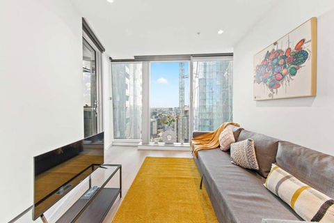 A Lux & Cozy Apt Next To Southern Cross Station - New Castle Holiday 1
