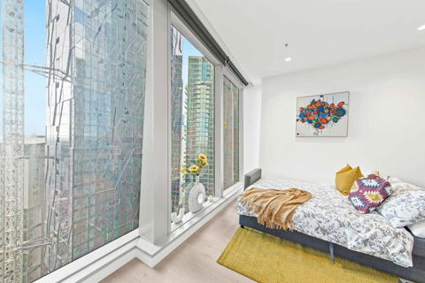 A Lux & Cozy Apt Next To Southern Cross Station - New Castle Holiday 3