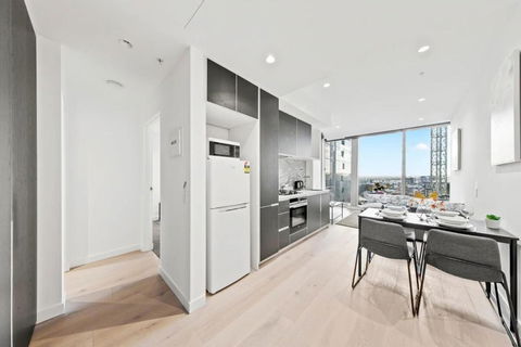 A Lux & Cozy Apt Next To Southern Cross Station - New Castle Holiday 4