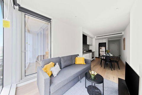 A Lux & Modern Apt Next To Southern Cross Station - New Castle Holiday 4