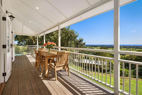 A Perfect Stay - Coolamon Studio - New Castle Holiday 0