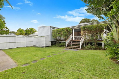 A Perfect Stay - Margaret - New Castle Holiday 1