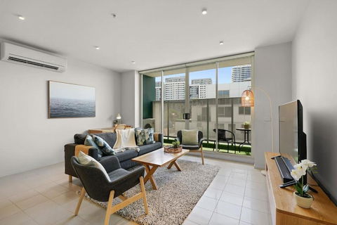 A River-side 2bdm Footscray Oasis + Parking - New Castle Holiday 4