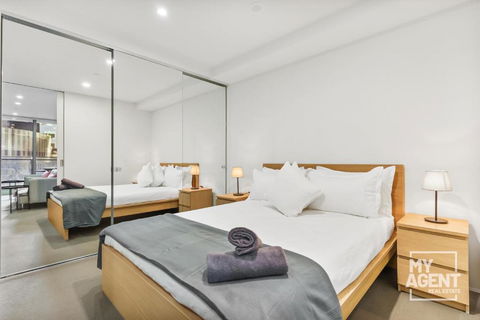A South Yarra Charm! - New Castle Holiday 0