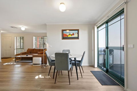 A Stones Throw - New Castle Holiday 3