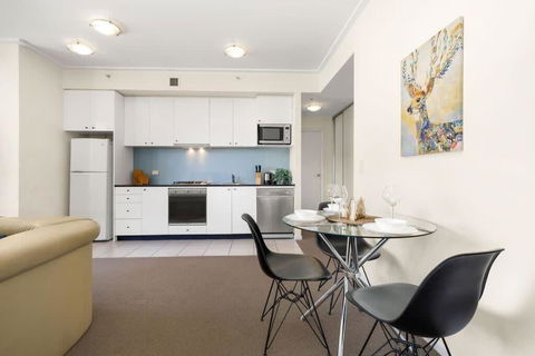 A Stylish Apt City Views Next To Darling Harbour - New Castle Holiday 4