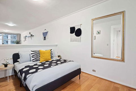 A Stylish Studio For 6 Next To Darling Harbour - New Castle Holiday 1