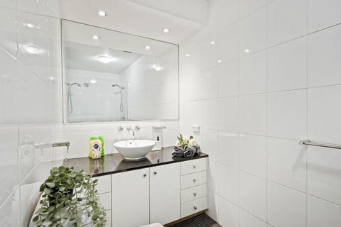 A Stylish Studio For 6 Next To Darling Harbour - New Castle Holiday 2