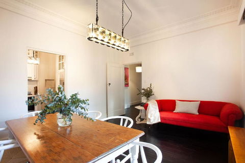 A Touch Of Pink, Bellevue Hill IH - New Castle Holiday 4