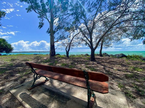 A Yearenda - Water Views -3BR - Steps To The Beach - New Castle Holiday 1