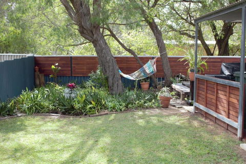 Abbey Beach Cottage - New Castle Holiday 0