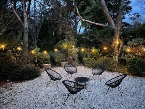 Abbey House - 3BR/sleeps 8 - South Leura - New Castle Holiday 4