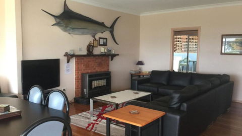 Aberdeen Unit 1 Bermagui - New Castle Holiday 3