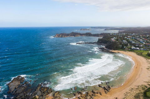 Abode Malua Bay - New Castle Holiday 4
