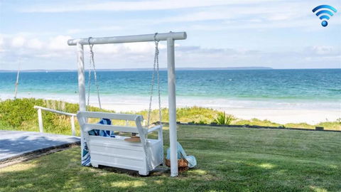 Absolute Beach - New Castle Holiday 0