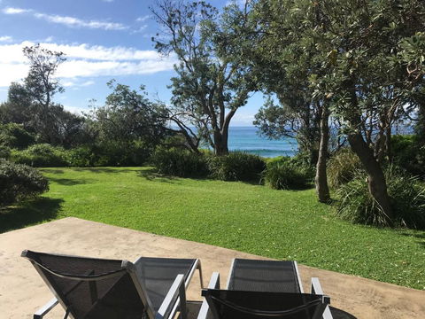 Absolute Beachfront Mollymook - New Castle Holiday 2