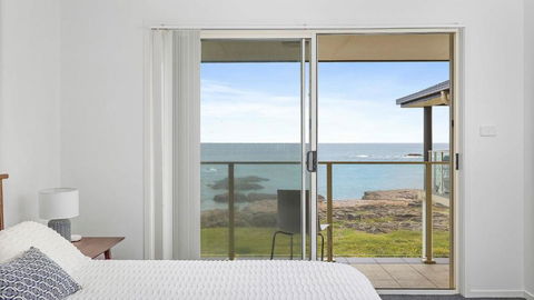 Absolute Waterfront Anna Bay - New Castle Holiday 2