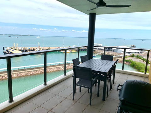 Absolute Waterfront - Tropical Oasis Over The Water - New Castle Holiday 1