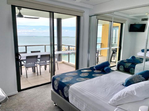 Absolute Waterfront - Tropical Oasis Over The Water - New Castle Holiday 4