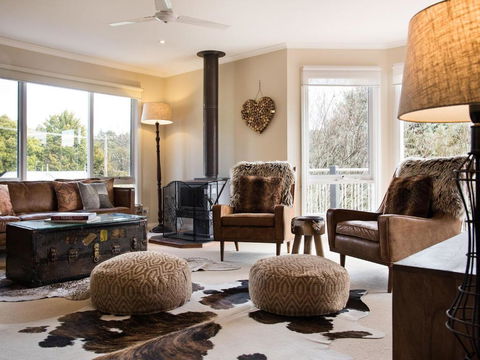 Accolade - New Castle Holiday 0