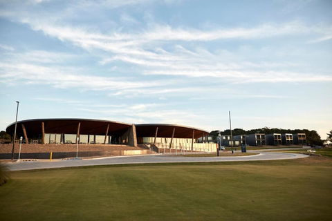 Accommodation @ Curlewis - New Castle Holiday 1