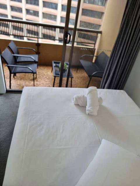 Accommodation Sydney City Centre 1 Bedroom Apartment With Balcony - New Castle Holiday 3