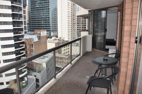 Accommodation Sydney - Kent Street Sydney CBD Top Floor 2 Bedroom Apartment With Balcony - New Castle Holiday 2