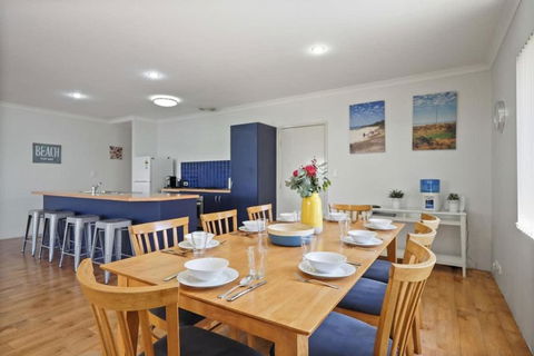 Across The Way, Golf And Beach Heaven - New Castle Holiday 4