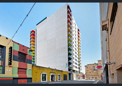Adelaide City Vibe - New Castle Holiday 2