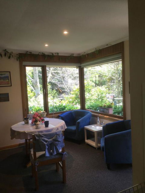 Adelaide Hills B&B Accommodation - New Castle Holiday 2