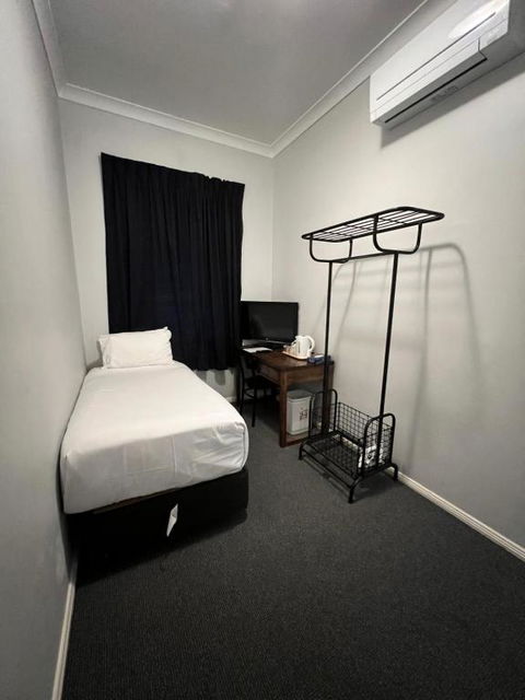Adelaide Pulteney Motel - New Castle Holiday 1