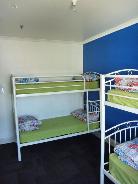Adelaide Travellers Inn Backpackers Hostel - New Castle Holiday 2
