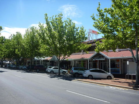 Adelaide Travellers Inn Backpackers Hostel - New Castle Holiday 4