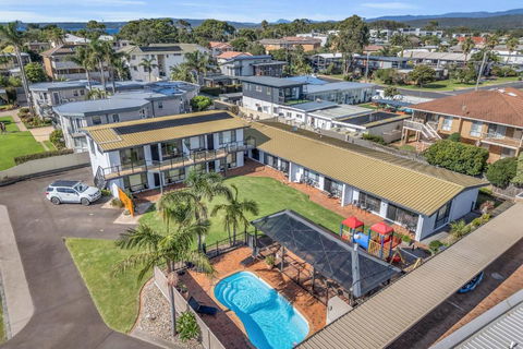 Admirals Lodge - New Castle Holiday 0