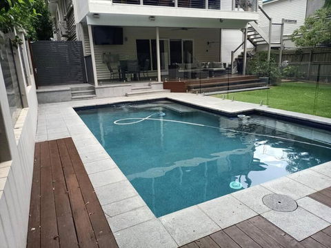 Adorable Private 2 Bedroom Guest Suite + Pool - New Castle Holiday 4