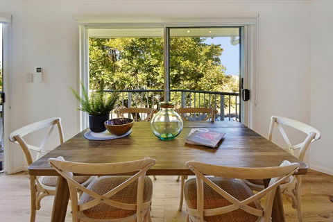 Advance Place - New Castle Holiday 4