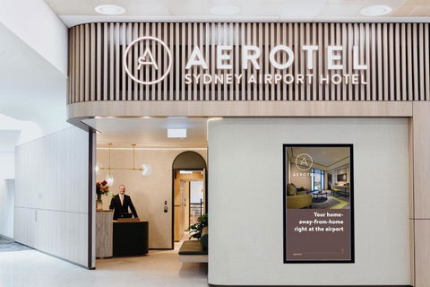 Aerotel Sydney - Inside International Terminal Airport - New Castle Holiday 0